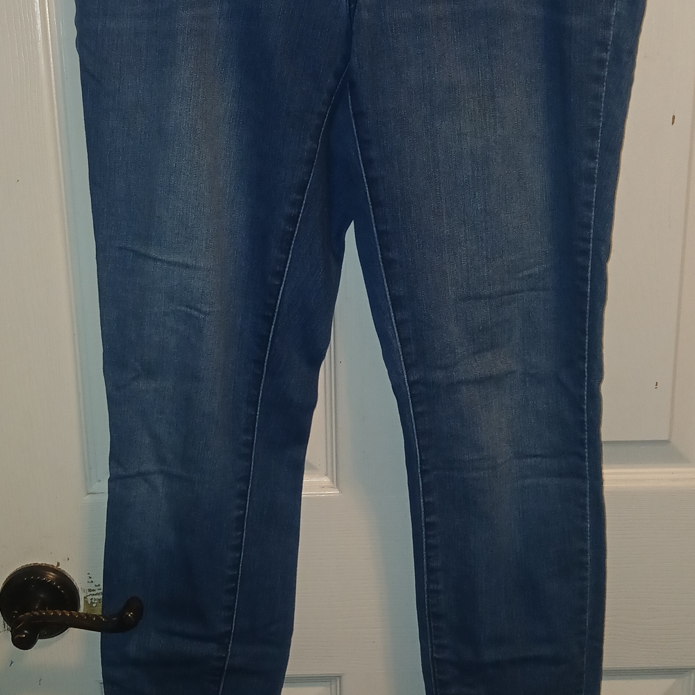 Universal Thread Women's Straight Leg Jeans - Deep Blue